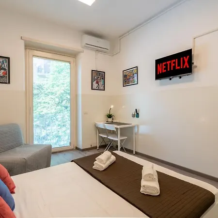 Via Vetulonia Casa Grande X12 - 5 Con Aria Condizionata - Wi-fi Fibra 1000 - 3 Bagni - 2 Parcheggi Privati Daire Roma