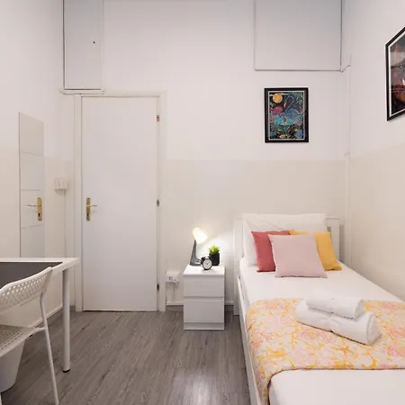Via Vetulonia Casa Grande X12 - 5 Con Aria Condizionata - Wi-fi Fibra 1000 - 3 Bagni - 2 Parcheggi Privati Daire Roma