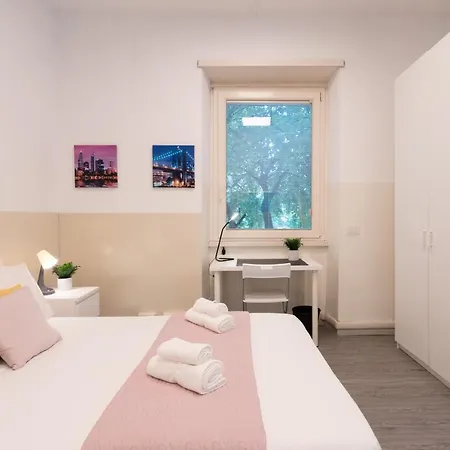 Via Vetulonia Casa Grande X12 - 5 Con Aria Condizionata - Wi-fi Fibra 1000 - 3 Bagni - 2 Parcheggi Privati Daire Roma