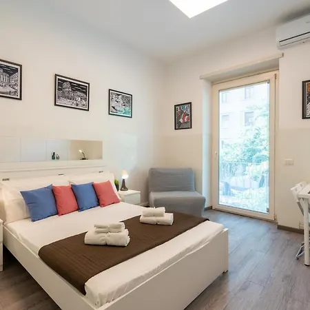 Via Vetulonia Casa Grande X12 - 5 Con Aria Condizionata - Wi-fi Fibra 1000 - 3 Bagni - 2 Parcheggi Privati Roma