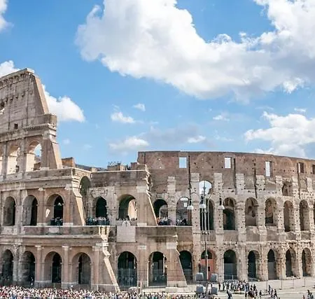 Via Vetulonia Casa Grande X12 - 5 Con Aria Condizionata - Wi-fi Fibra 1000 - 3 Bagni - 2 Parcheggi Privati Daire *